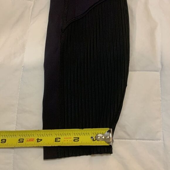 ATHLETA, yoga, vitality rib 7/8 tight, great condition - Picture 10 of 14